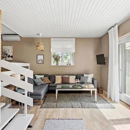 Сasa de vacaciones 5 Bedroom In Vaeggerlose Bøtø By
