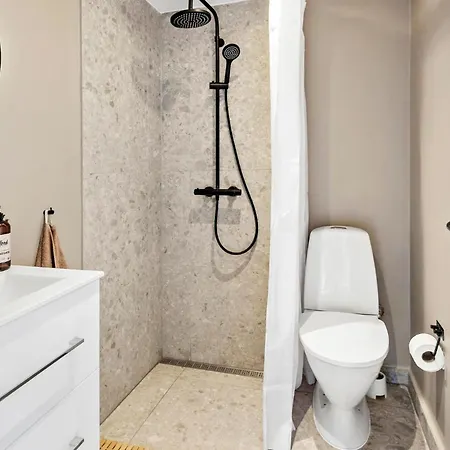 5 Bedroom In Vaeggerlose