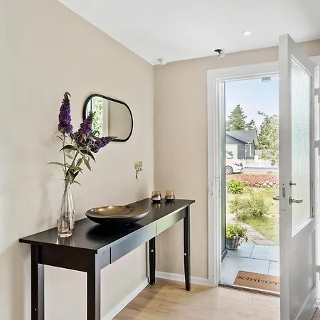Сasa de vacaciones 5 Bedroom In Vaeggerlose Bøtø By