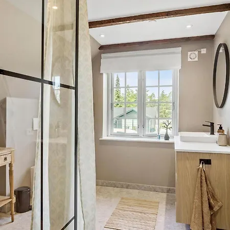 Сasa de vacaciones 5 Bedroom In Vaeggerlose *