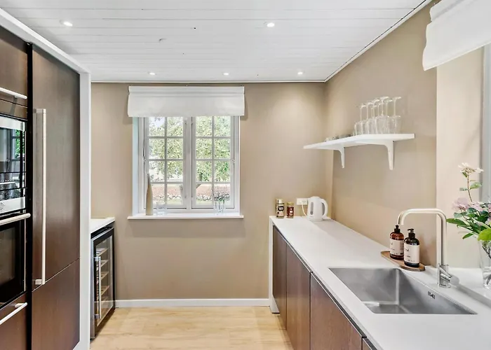 Дом отдыха 5 Bedroom In Vaeggerlose